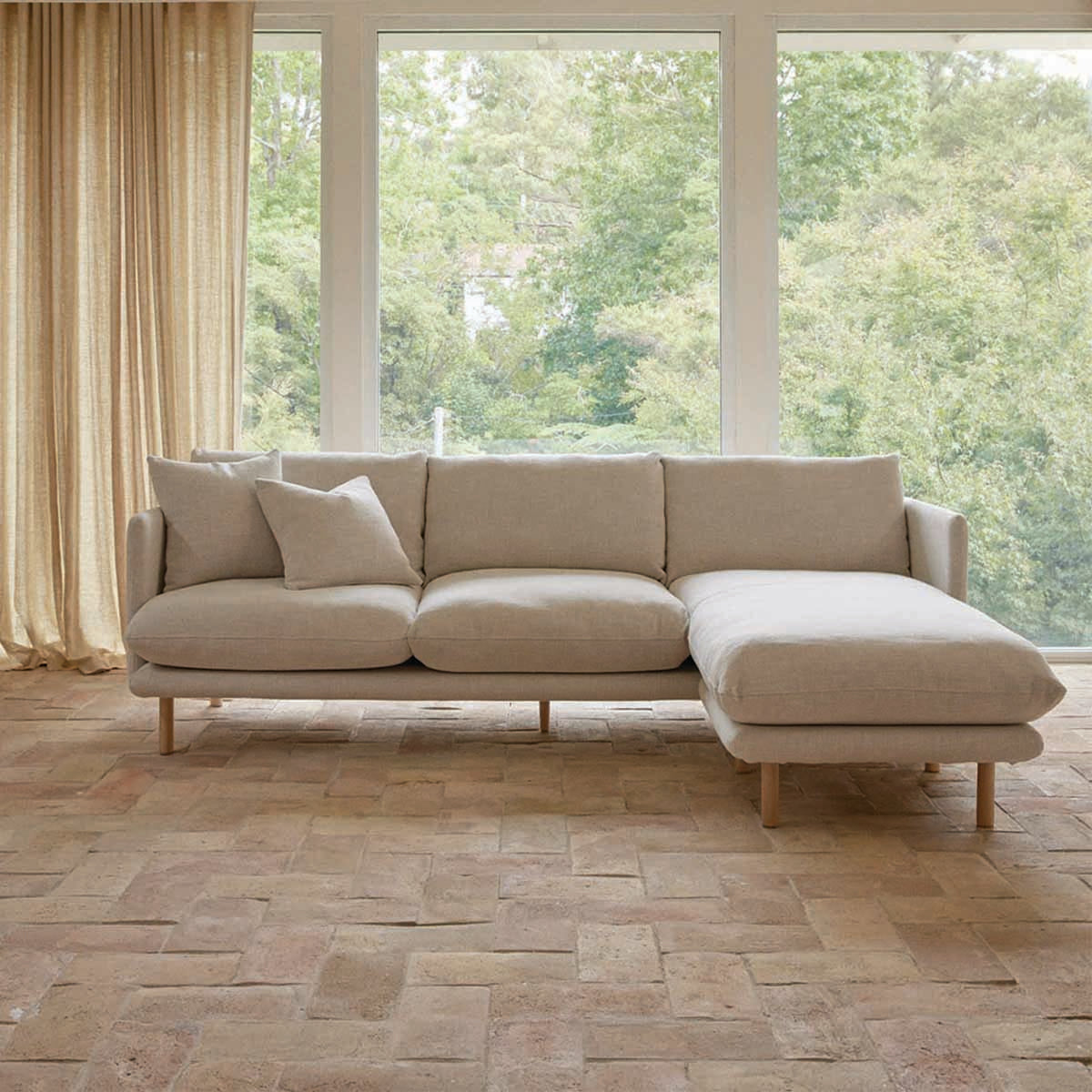 Zephyr 3.5 Seater Sofa & Flip Chaise (Byron)